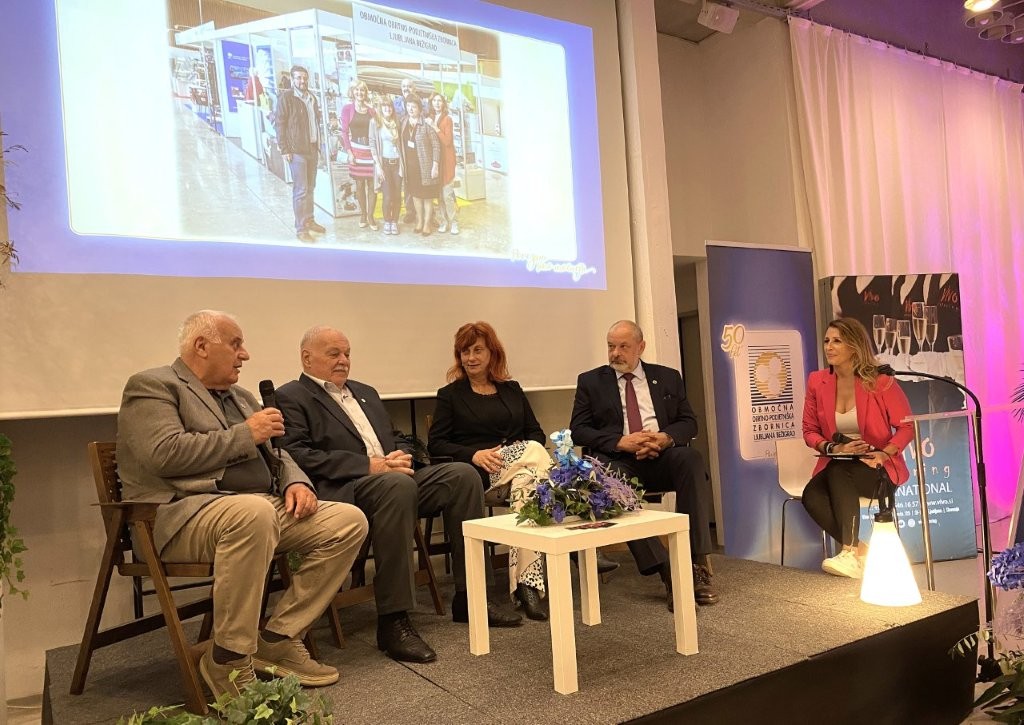 omizje ooz bež 22102026